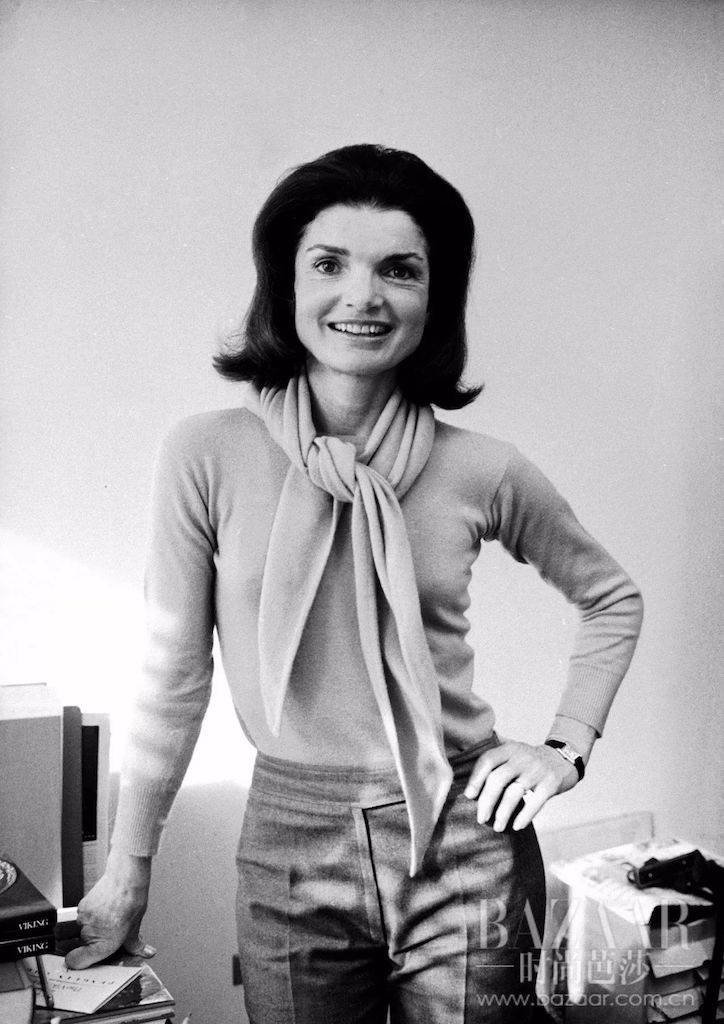 Jackie Kennedy in the late 1970s, Photography courtesy of Harper's Bazar China