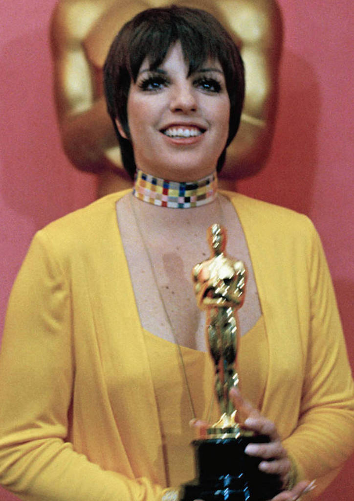 Liza Minnelli, Cabaret (1972), gown by Halston