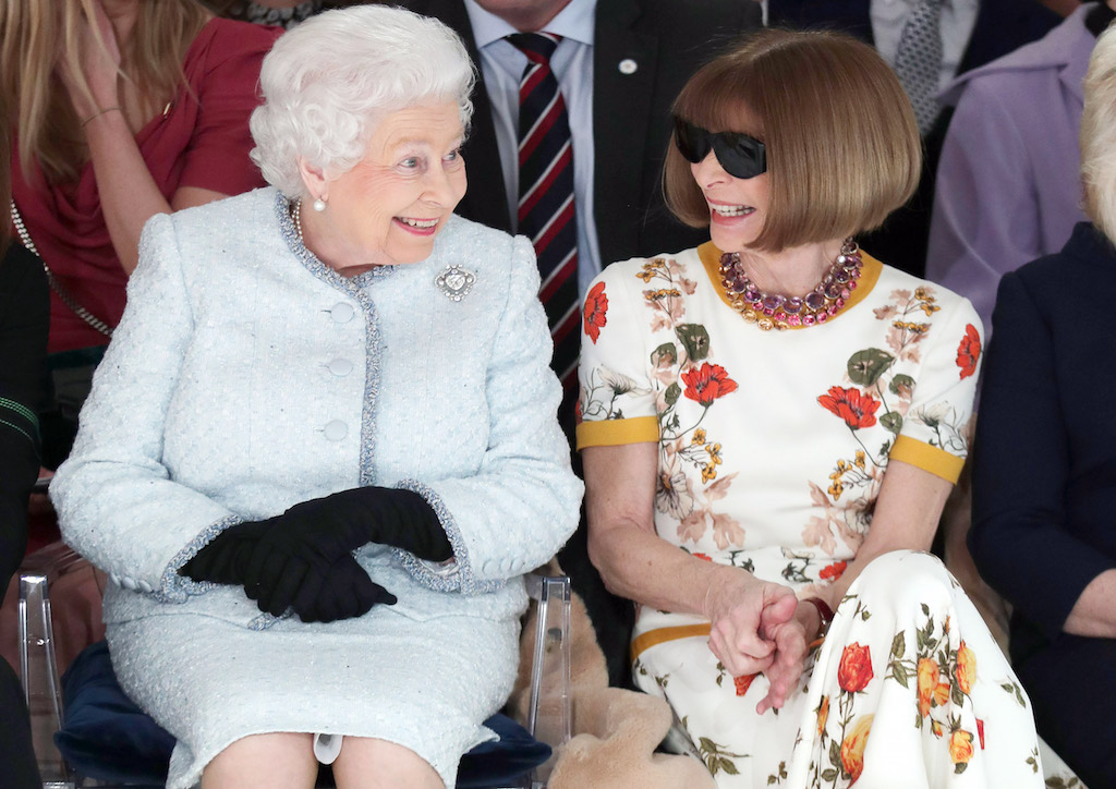 Queen Elizabeth II and Anna Wintour; IMAGE: Yui Mok/PA Wire URN:35112178