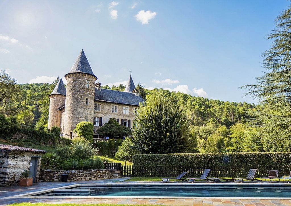 Chateau Chamborigaud; IMAGE: homeaway.com