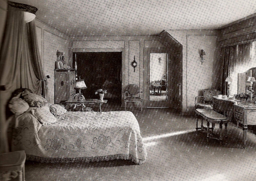 One of Pickfair's 25 bedrooms