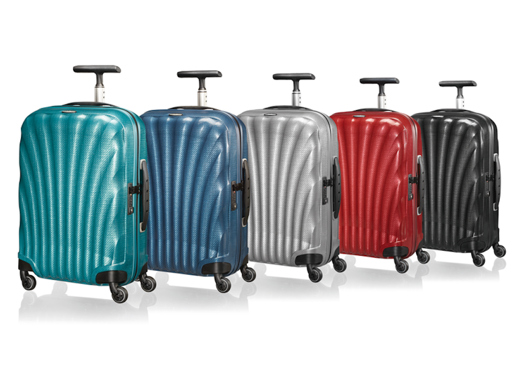 Samosonite developed Curv® technology, which enabled the brand to create its strongest and lightest cases ever. Curv is a material made from woven threads of polypropylene and is exclusive to Samsonite. Its unique molded, shell-like ridges create a distinct look. 