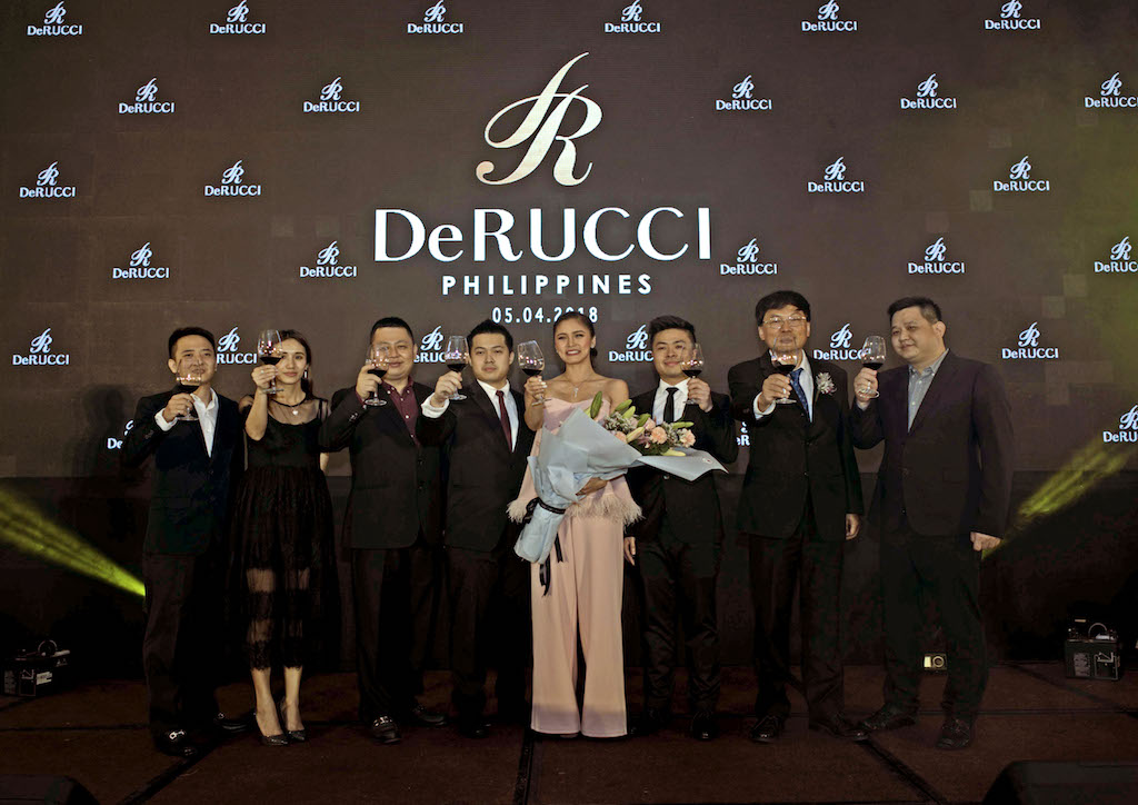 Kim Chiu and David Shi of Derucci International Holdings Ltd. together with the Incorporators of Luxury Supreme Ventures Inc. toast the arrival of De Rucci in the Philippines during the launch party at Manila Hotel.