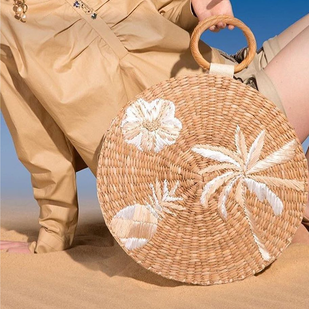 An Aranaz Straw Bag to bring to beach trips