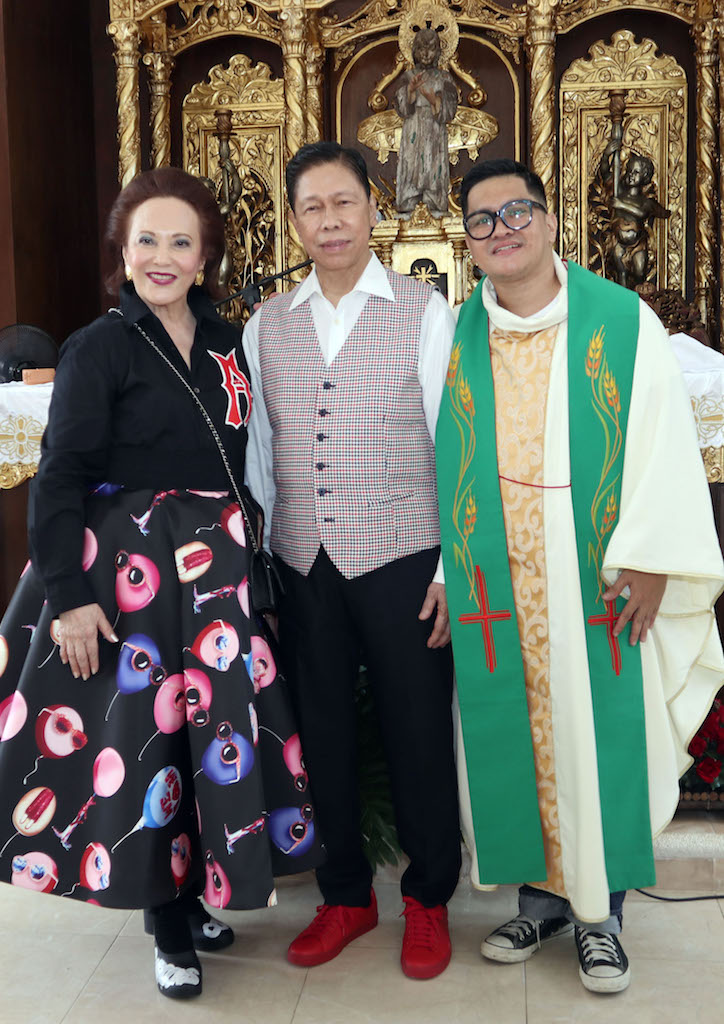 Mellie & Louie Ablaza, Rev. Fr. ALfredo Rollon, Jr. SVD