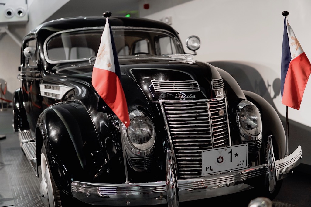 Manuel L. Quezon (1935-1944) - 1937 Chrysler Airflow Custom Imperial CW