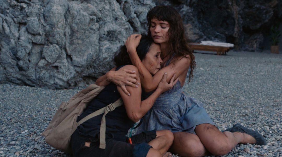 Dolly de Leon in Triangle of Sadness