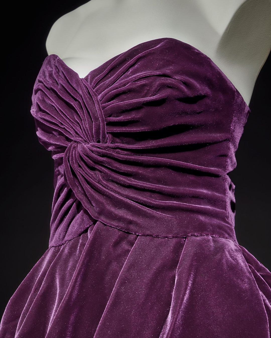 Princess Diana’s Iconic Purple Gown 