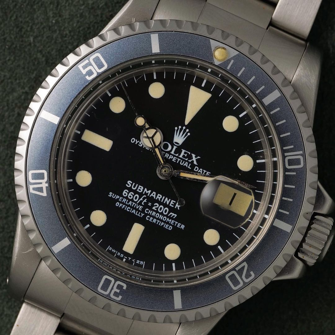 pre-owned Rolex Submariner