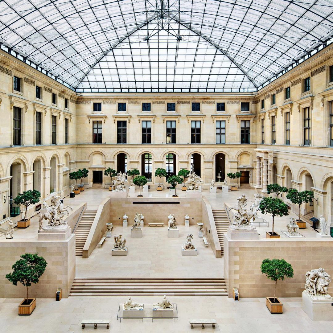 A view of just one of the Louvre's stunning exhibit spaces