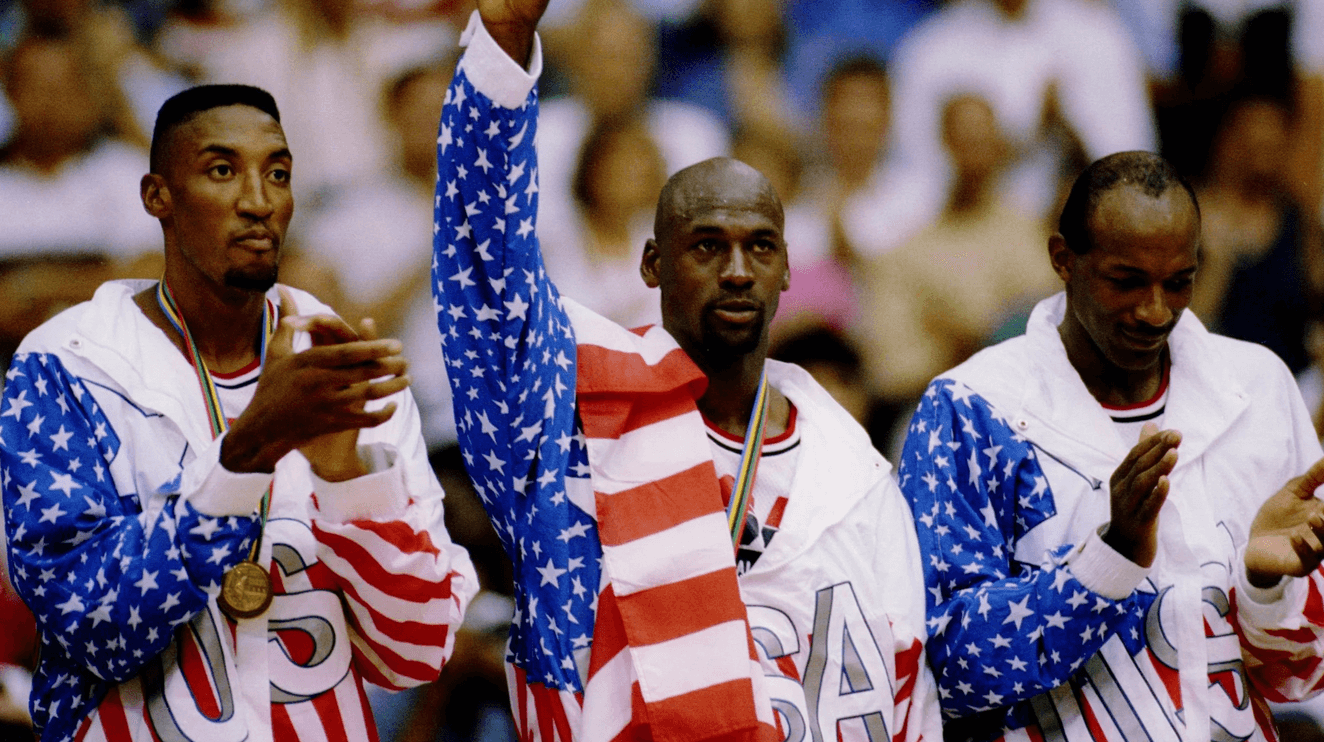 Jordan (middle) and his teammates, Scottie Pippen (L) and Clyde Drexler (R), after winning gold at 1992's Olympics