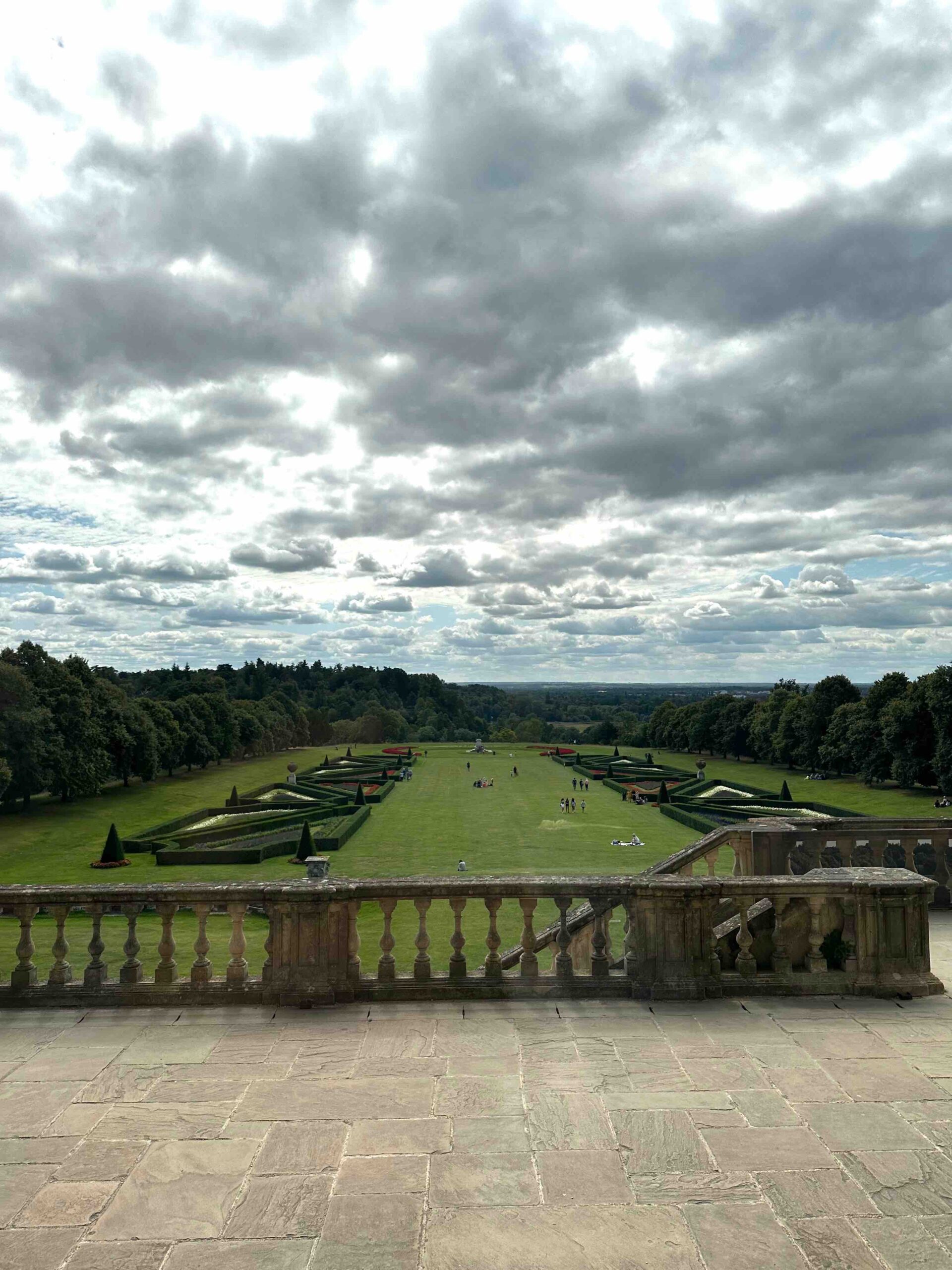 It was a rainy ceremony for Lovi Poe and Monty Blencowe's wedding in Cliveden House