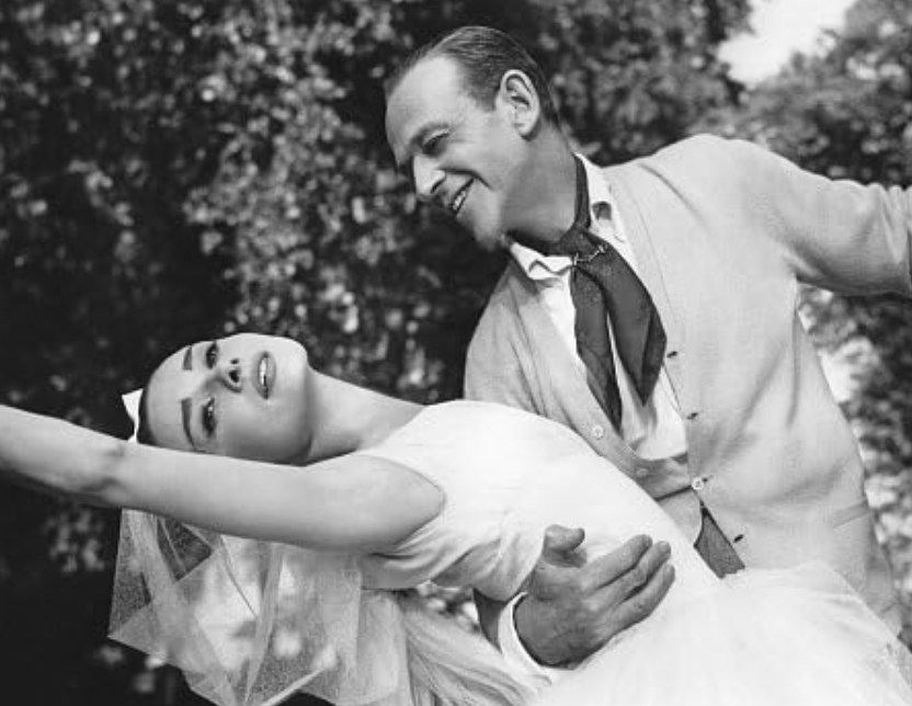 Audrey Hepburn as Jo Stockton and Fred Astaire as Dick Avery