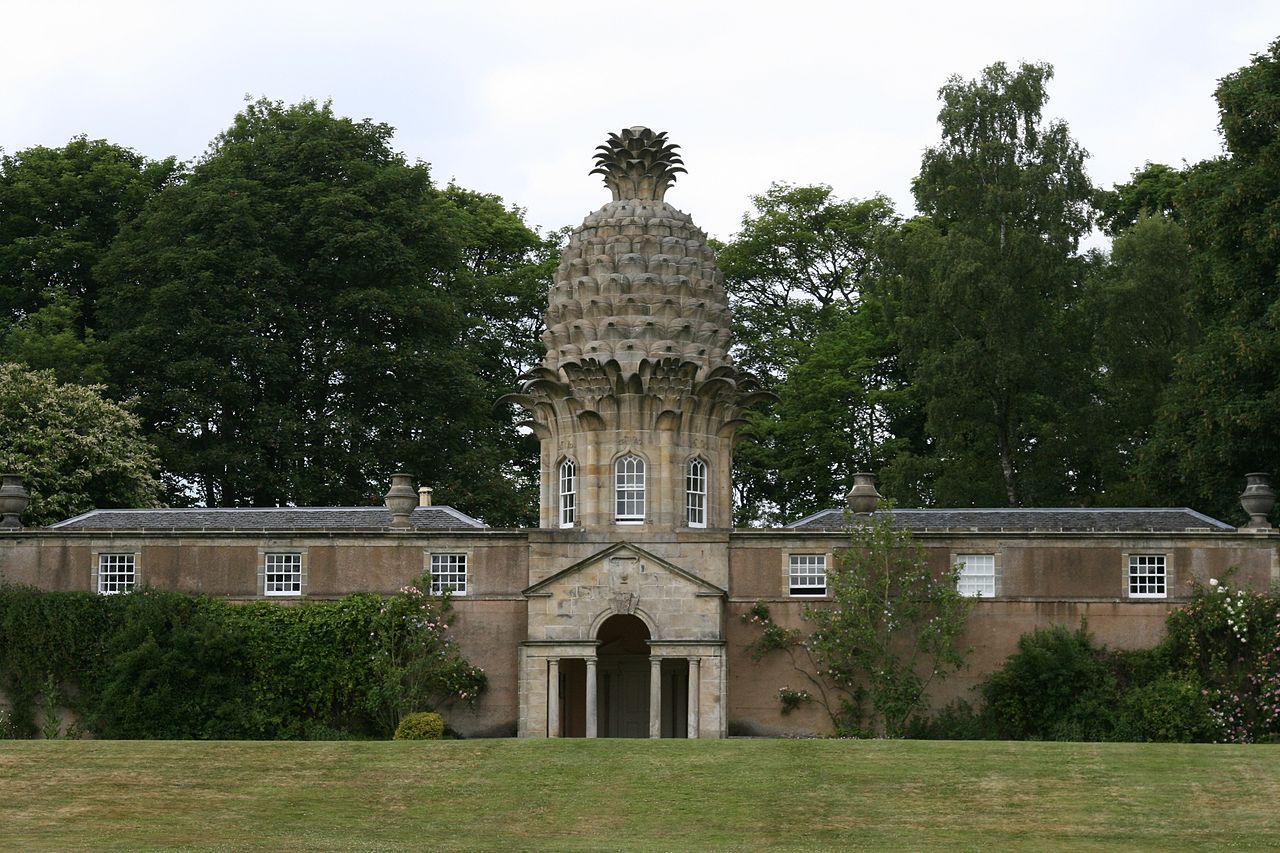 The Pineapple House in Dunmore Park