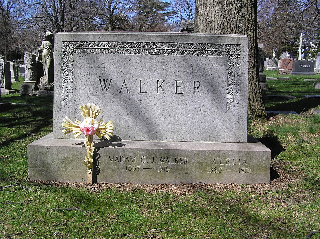 Walker's grave in New York's Woodlawn Cemetery