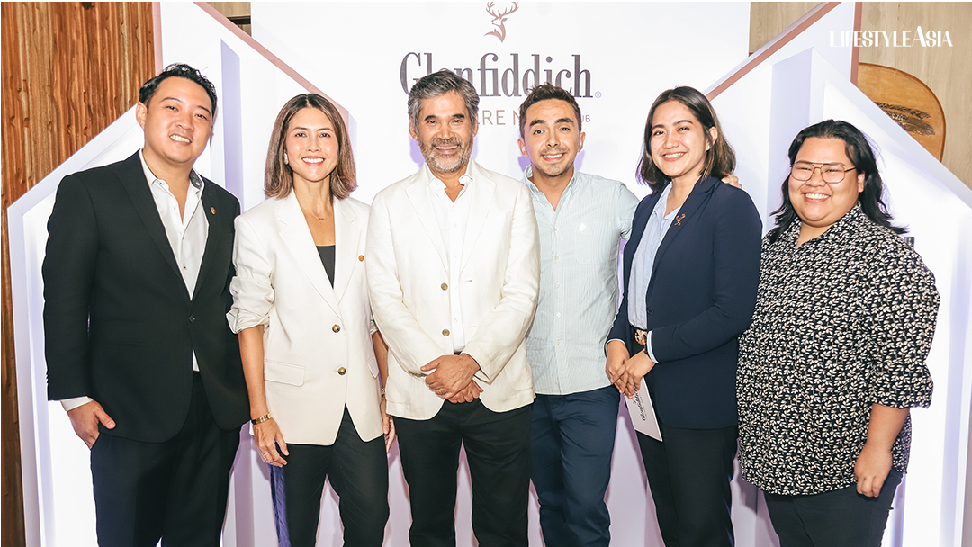 Glenfiddich representatives with esteemed industry leaders