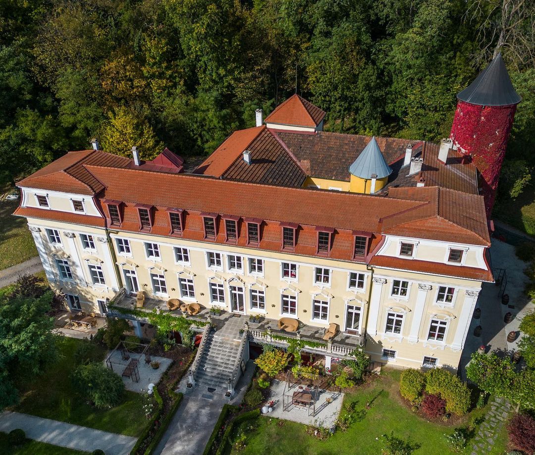 The Schloss Stuppach has lush greenery surrounding the area