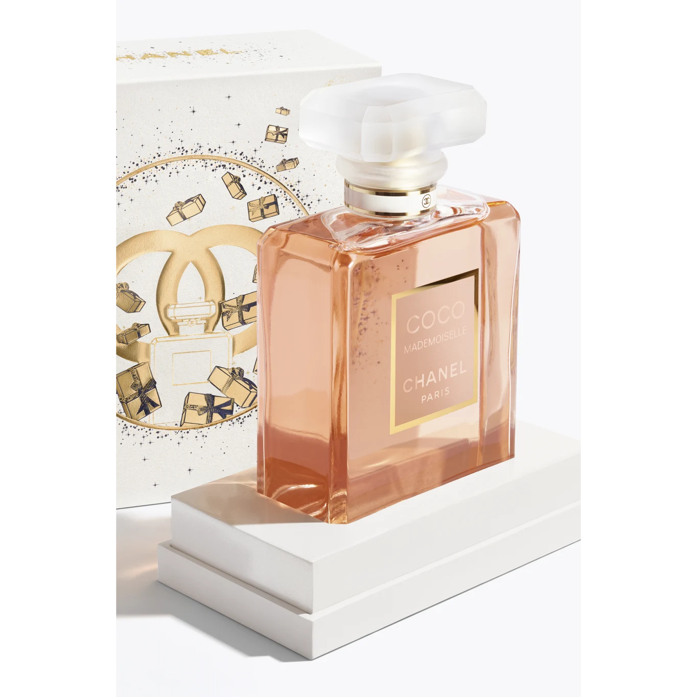 Chanel Coco Mademoiselle, the perfect holiday gift