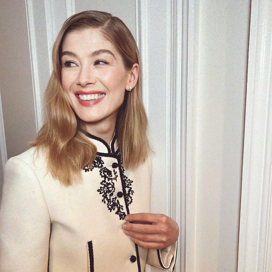 Rosamund Pike