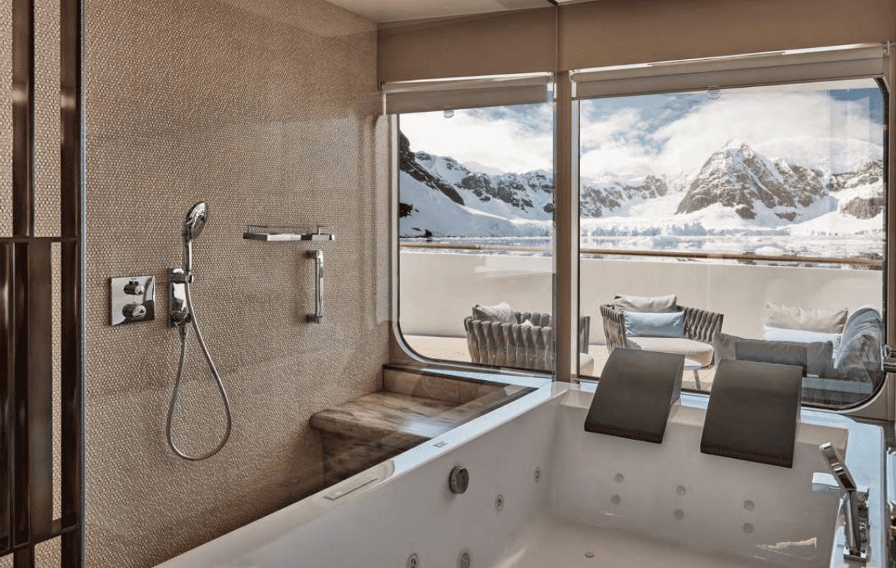 Some suites have luxurious baths with scenic landscapes