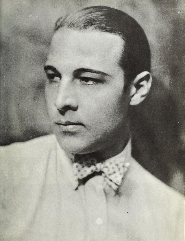 Rudolph Valentino knocked on their honeymoon suite for 20 minutes before walking away from Jean Acker forever.