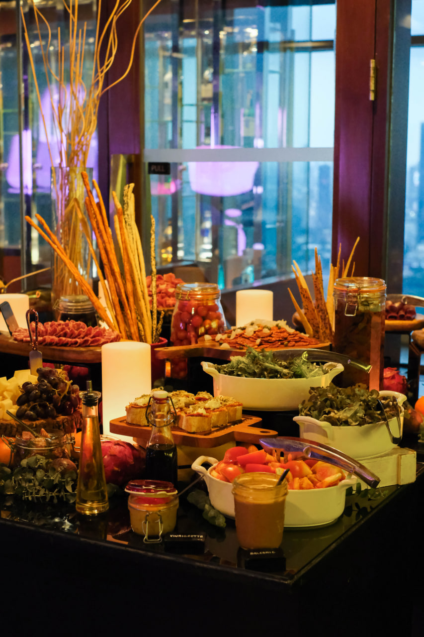 The skybar’s grazing table