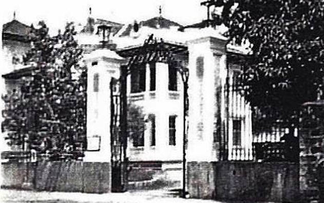 The Laperal Mansion in its early days