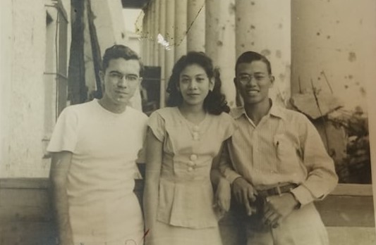 L-R: Juvenal Sansó, Nenita Villanueva, and Larry Alcala in UP's old Padre Faura campus