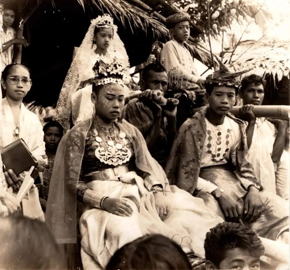 Imao's “Photograph of the Taosug Tao Guimba Wedding”