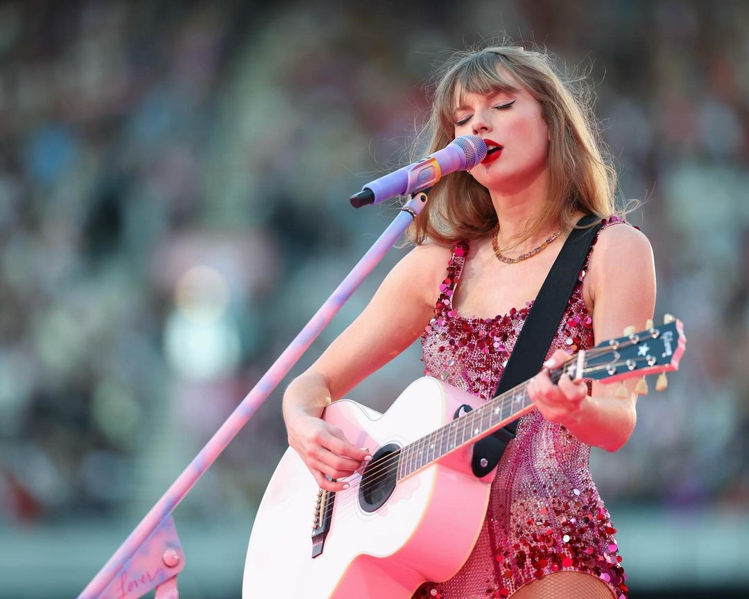 Taylor Swift joins “Forbes’” billionaires list