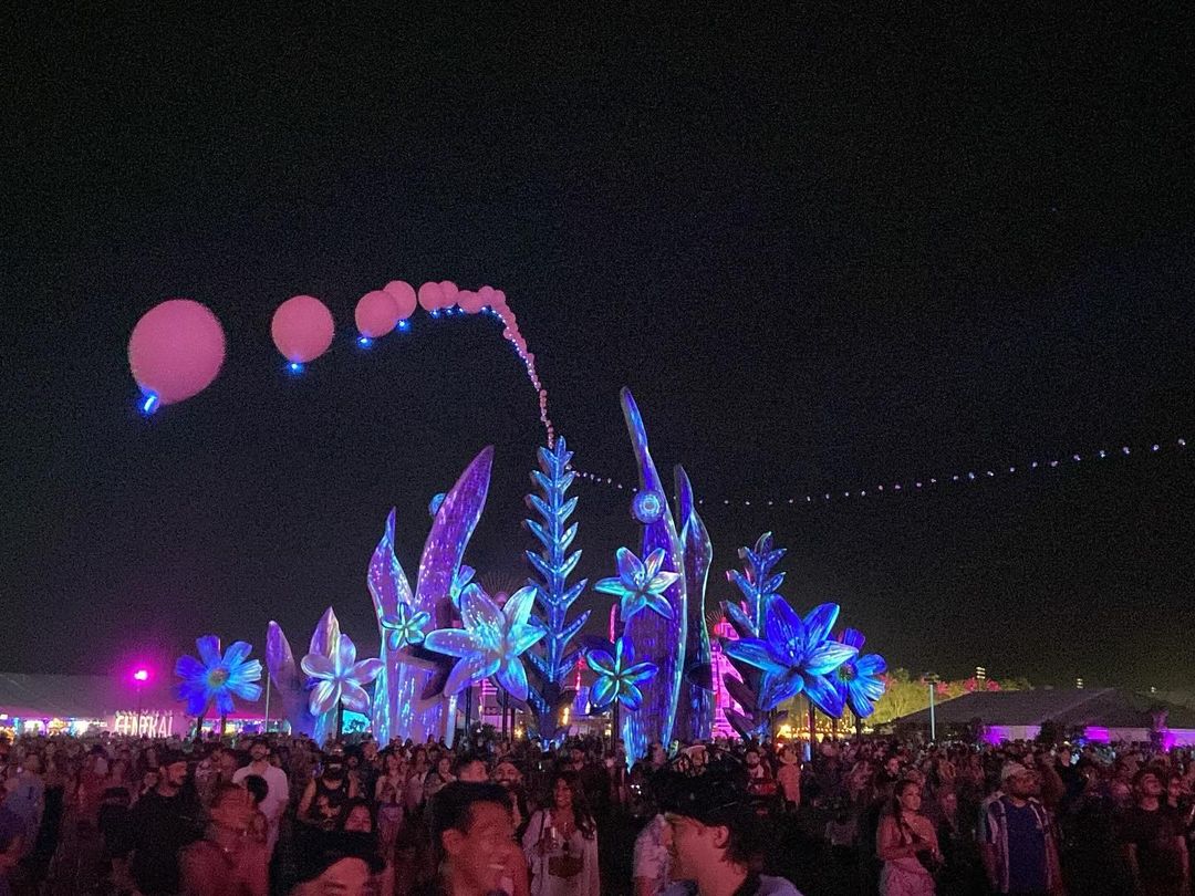 Robert Bose’s “Balloon Chain” installation graces Coachella 2024