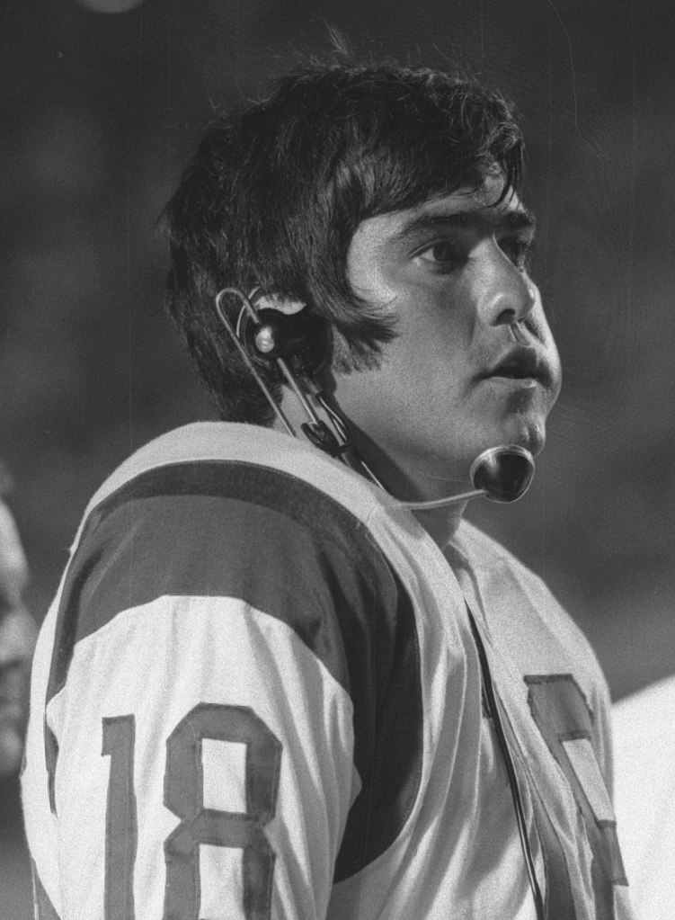 Roman Gabriel overcame asthma to be able to pursue sports