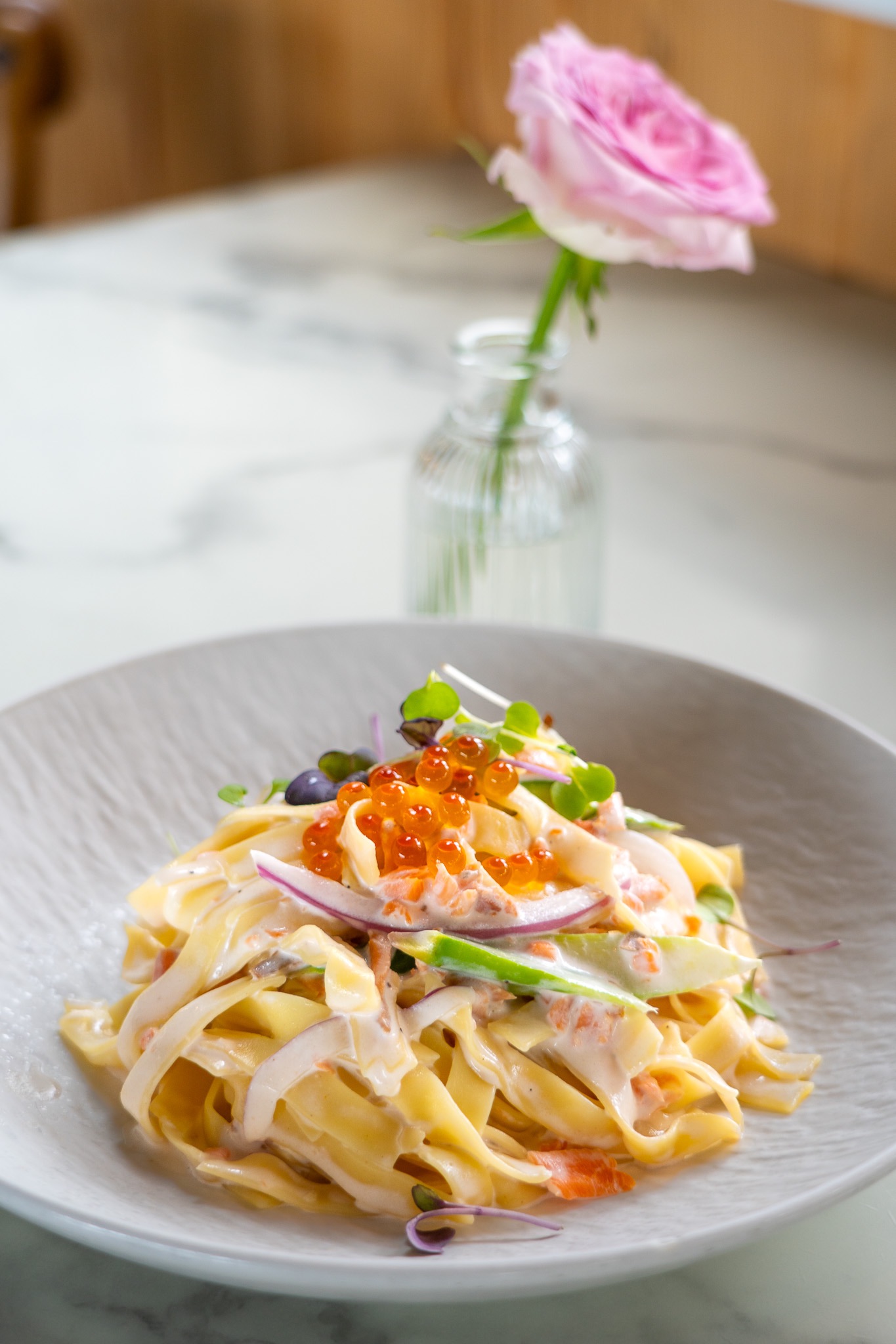 Billow Hong Kong Fettuccine with Smoked Salmon, Asparagus, & Cream Sauce