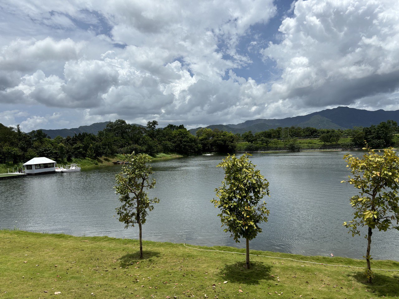 Billow Hong Kong Lake View