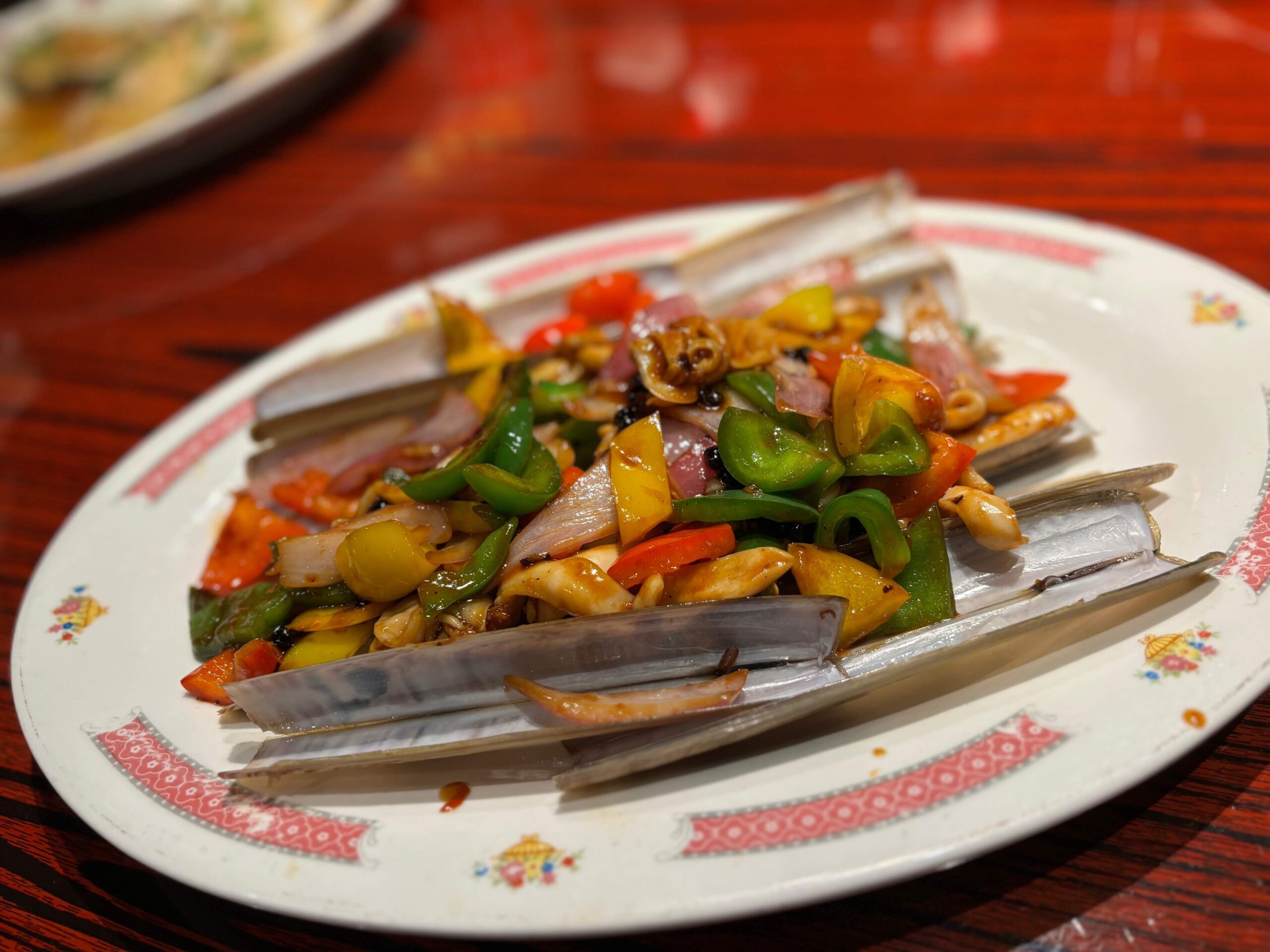 Ladies’ Street Sik Faan Co., Ltd. Stir Fry Clams with Black Bean Sauce